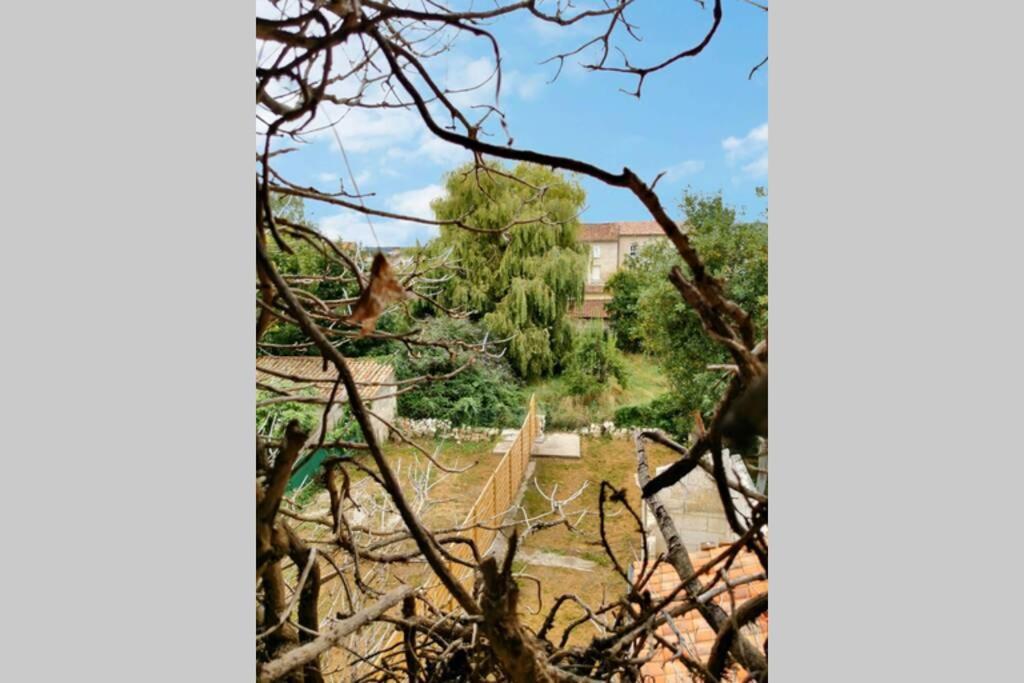 Apartamento L'Escapade Proche Gare Angulema Exterior foto